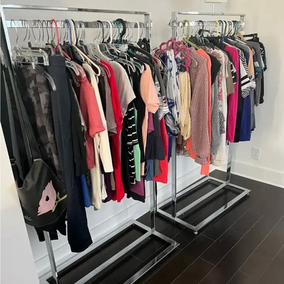 Mystery Box Womens Clothing 5 - 7 Items Per Bag - Picture 2 of 3